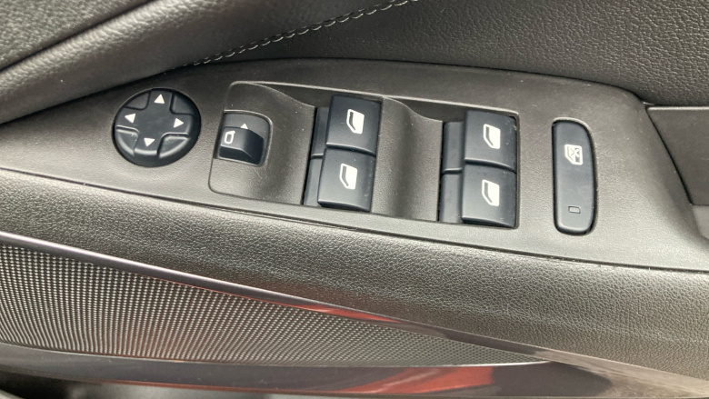 Vauxhall Crossland 1.2 Elite Edition 5dr Petrol Hatchback